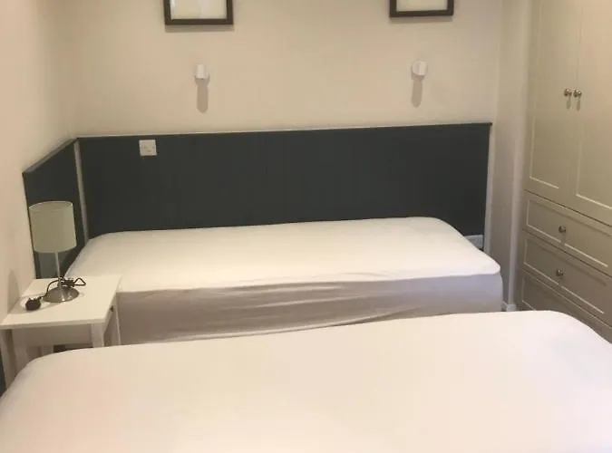 Eyre Luxury * Galway